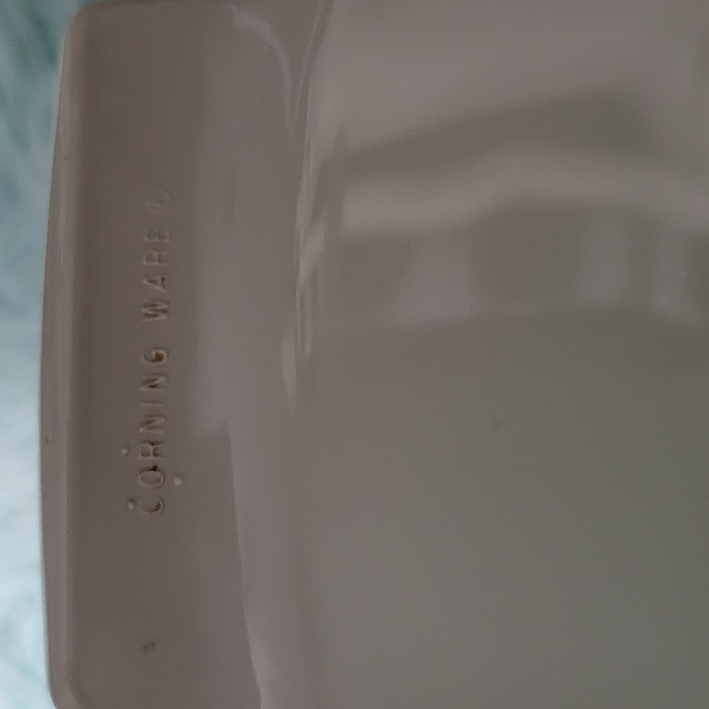 Heart Patterned Glass Lid Container - Picture 8 of 16